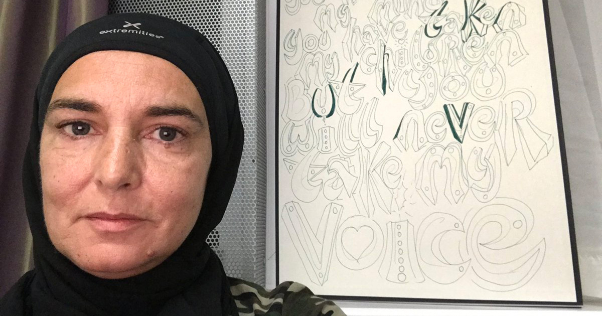 Sinead O’Connor Reveals She's Converted to Islam and Changed Her Name

https://twitter.com/MagdaDavitt77/status/1053756087780958208

Credit: Sinead O’Connor/Twitter