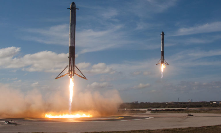 Florida wants to build SpaceX and Blue Origin three extra rocket landing pads