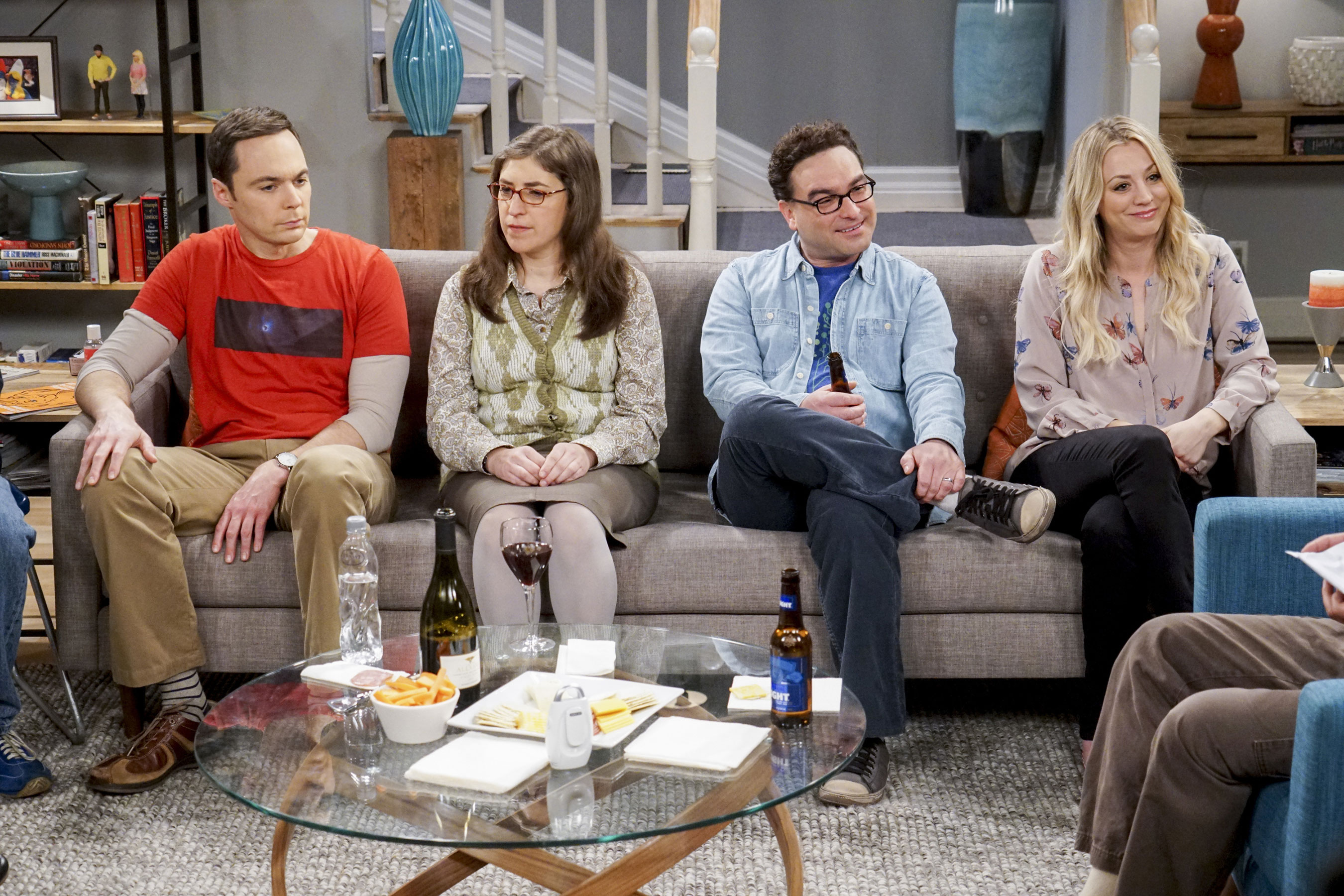 "The Comic-Con Conundrum" -- Pictured: Sheldon Cooper (Jim Parsons), Amy Farrah Fowler (Mayim Bialik), Leonard Hofstadter (Johnny Galecki) and Penny (Kaley Cuoco). Leonard reluctantly agrees to let Penny join the gang for their annual trip to Comic-Con next summer, on THE BIG BANG THEORY, Thursday, Feb. 23 (8:00-8:31 PM, ET/PT), on the CBS Television Network. Photo: Monty Brinton/CBS ÃÂ©2017 CBS Broadcasting, Inc. All Rights Reserved.