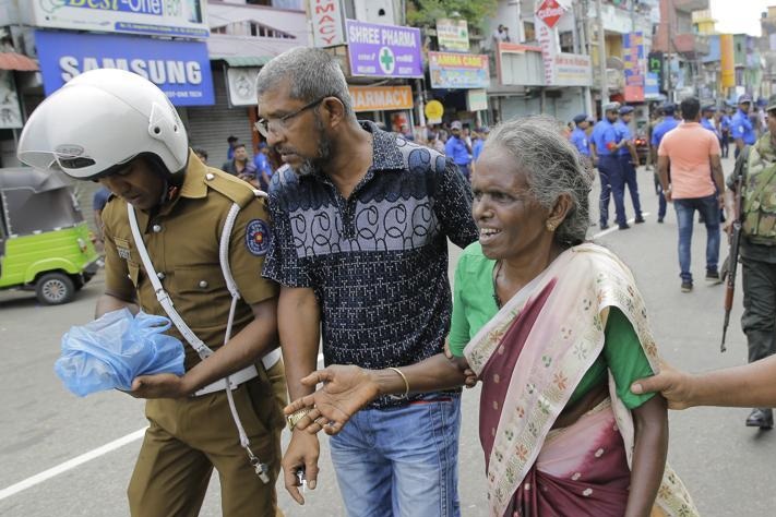 Sri lanka bomb blast