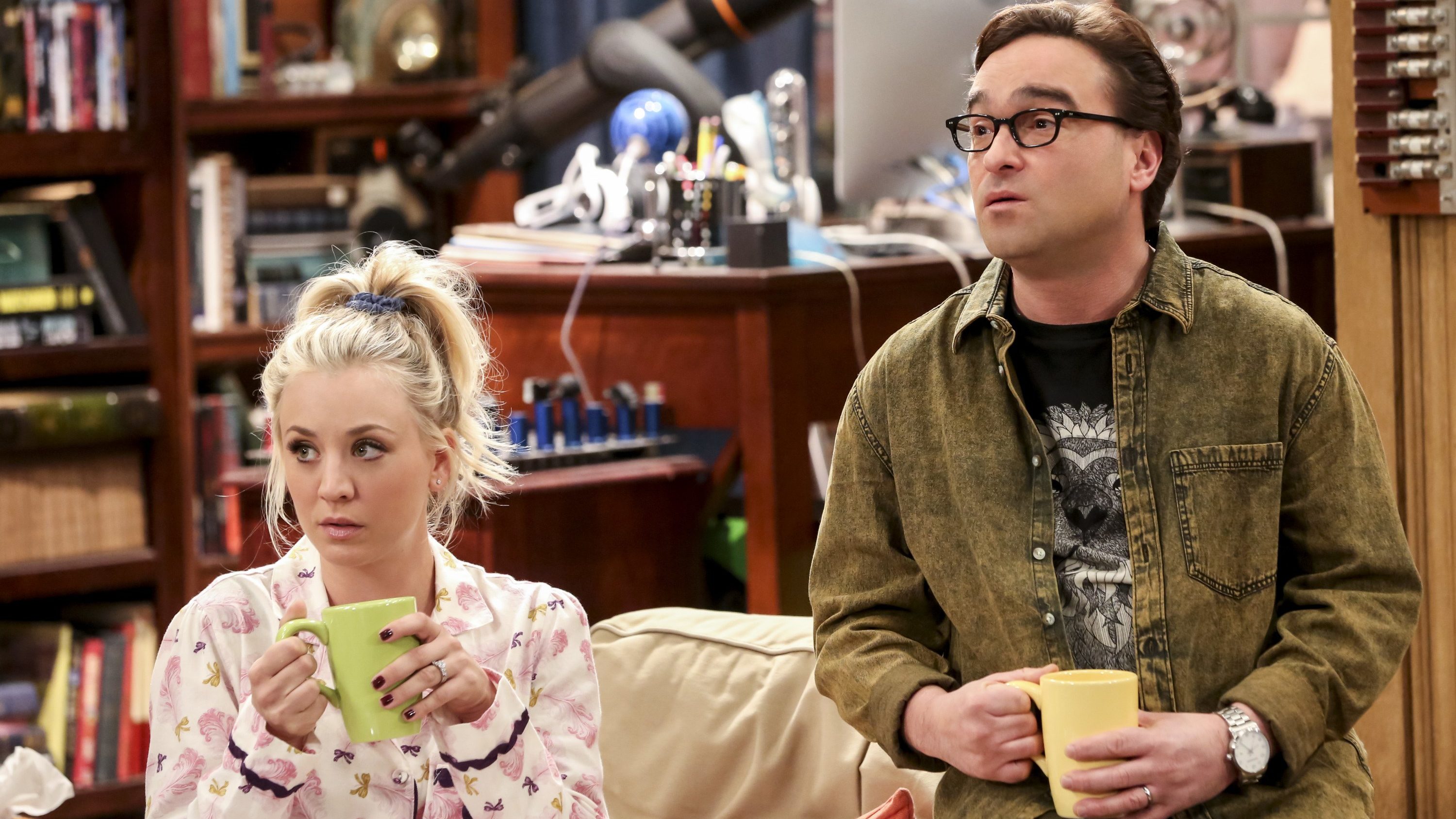 The Big Bang Theory Penny Leonard Kalely Cuoco Johnny Galecki