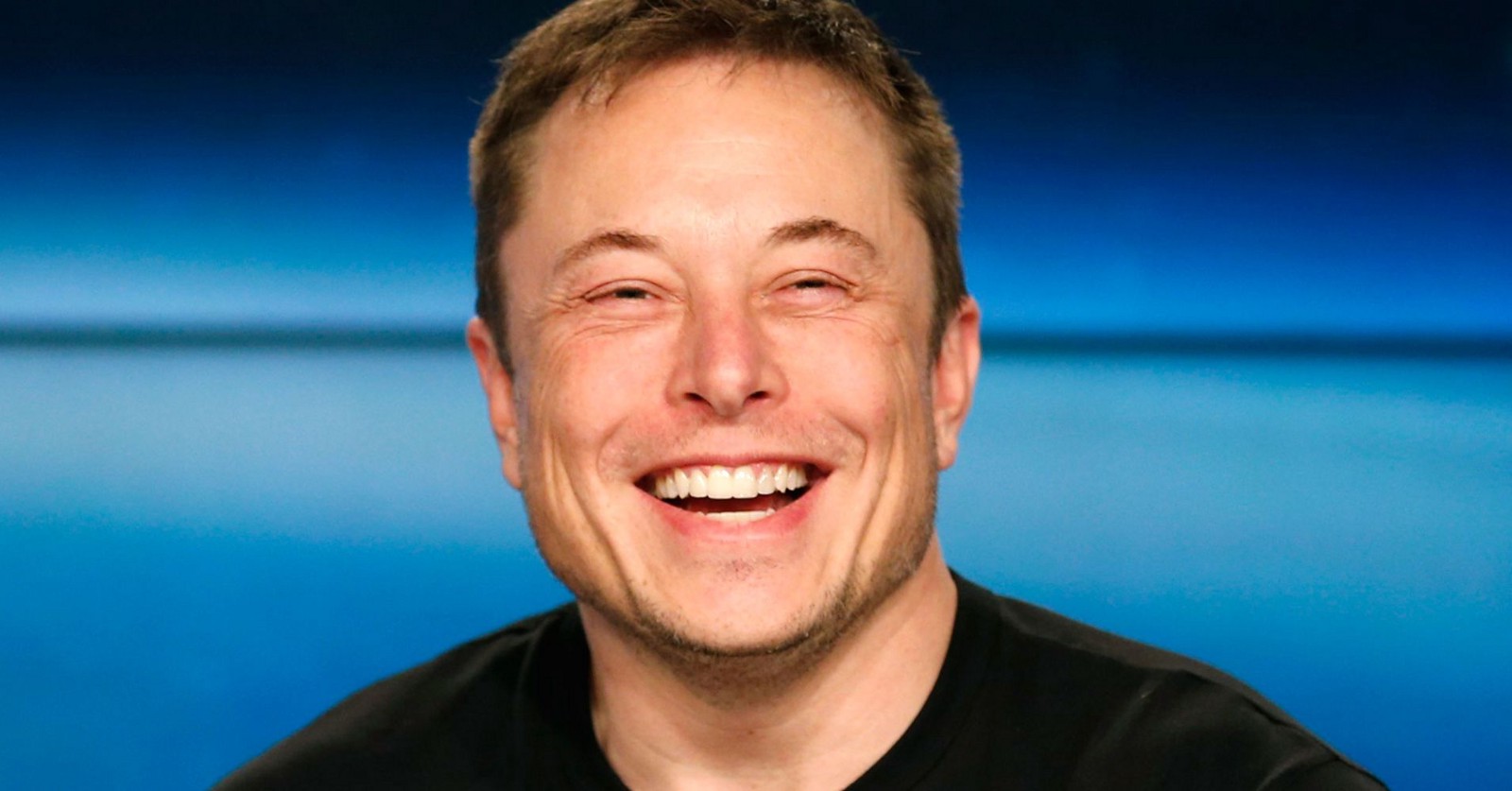 ELON MUSK POKES FUN AT JEFF BEZOS