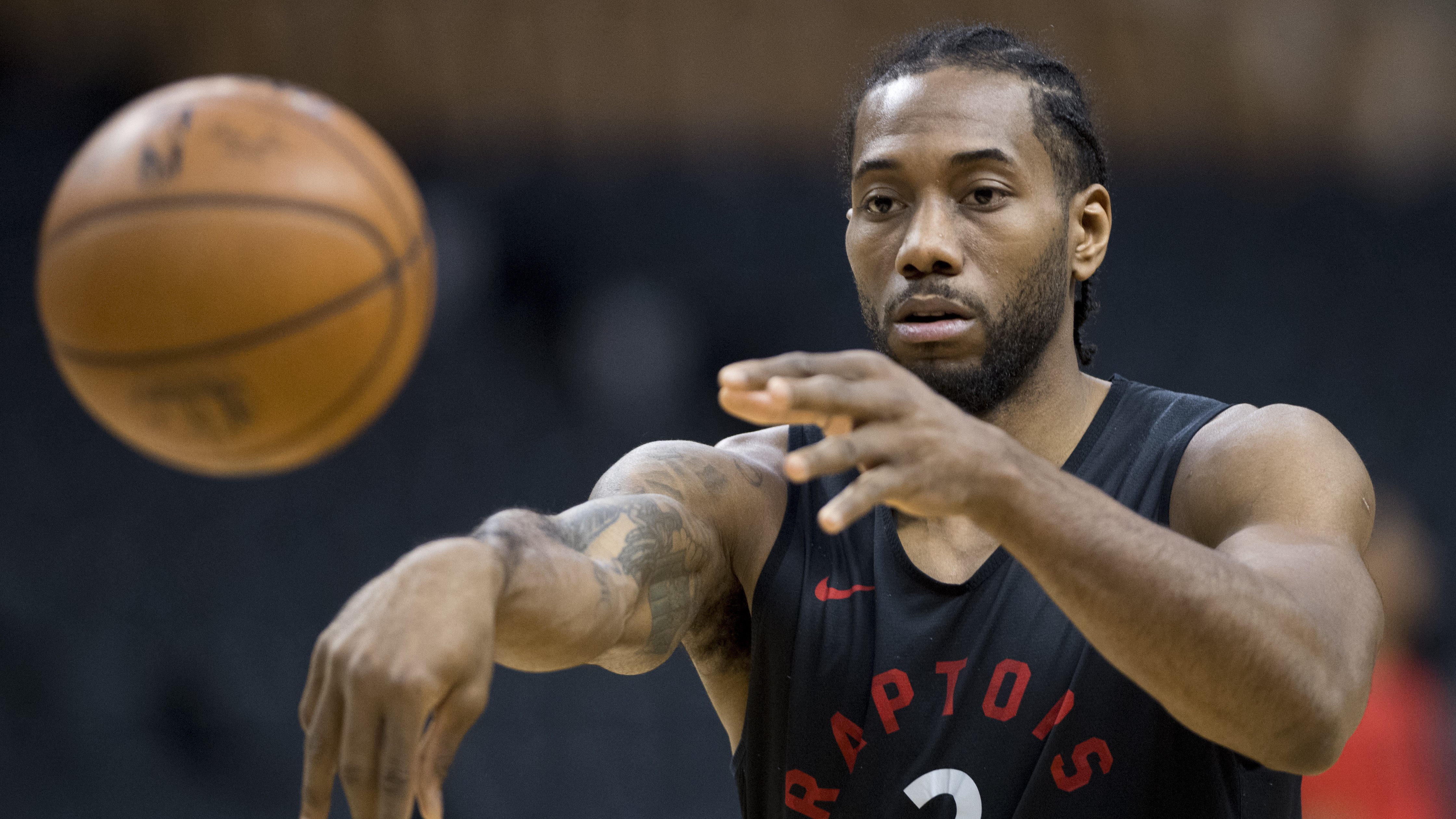 Kawhi Leonard News