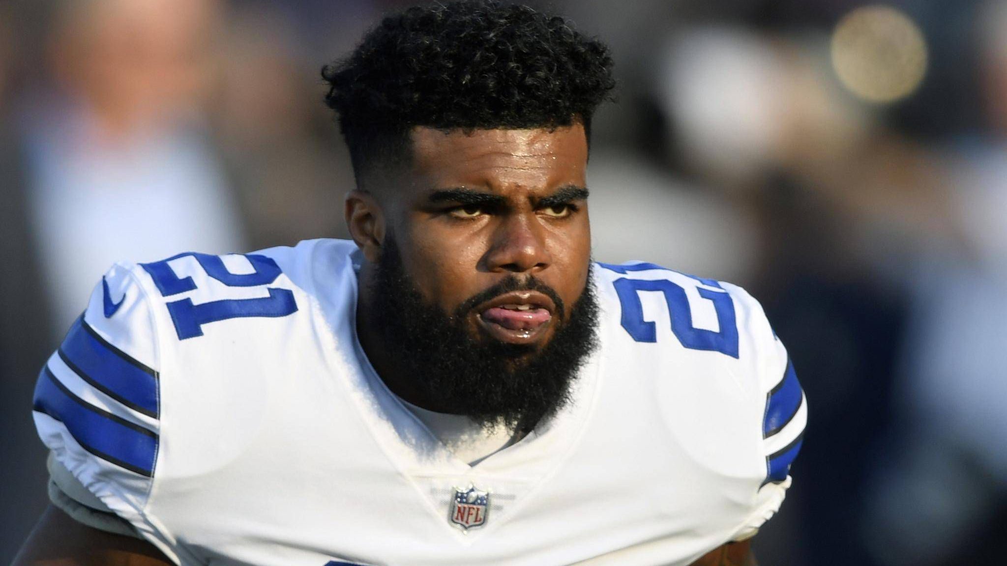 Ezekiel Elliot Trade Deal Cowboys Tony Pollard. 