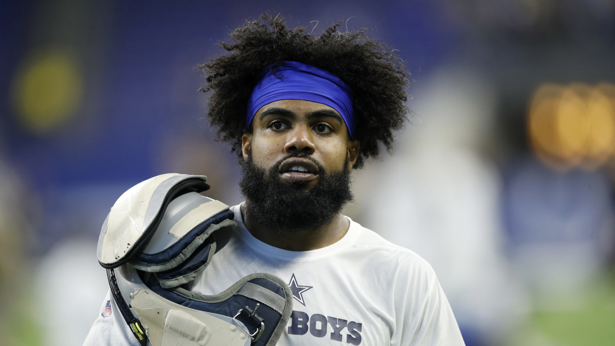 Ezekiel Elliott Trade deals NFL Buccaneers 49ers Raiders Packers