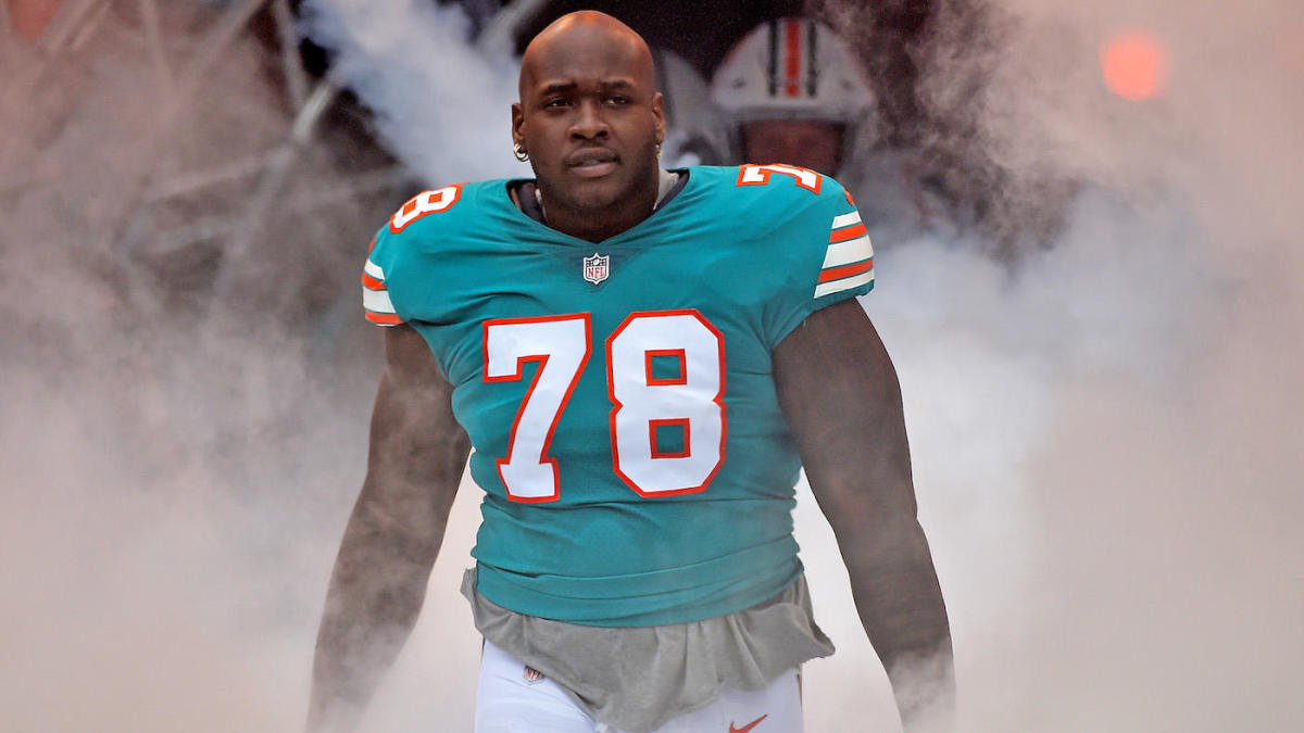 NFL Miami Dolphins trade deal Laremy Tunsil Jadeveon Clowny