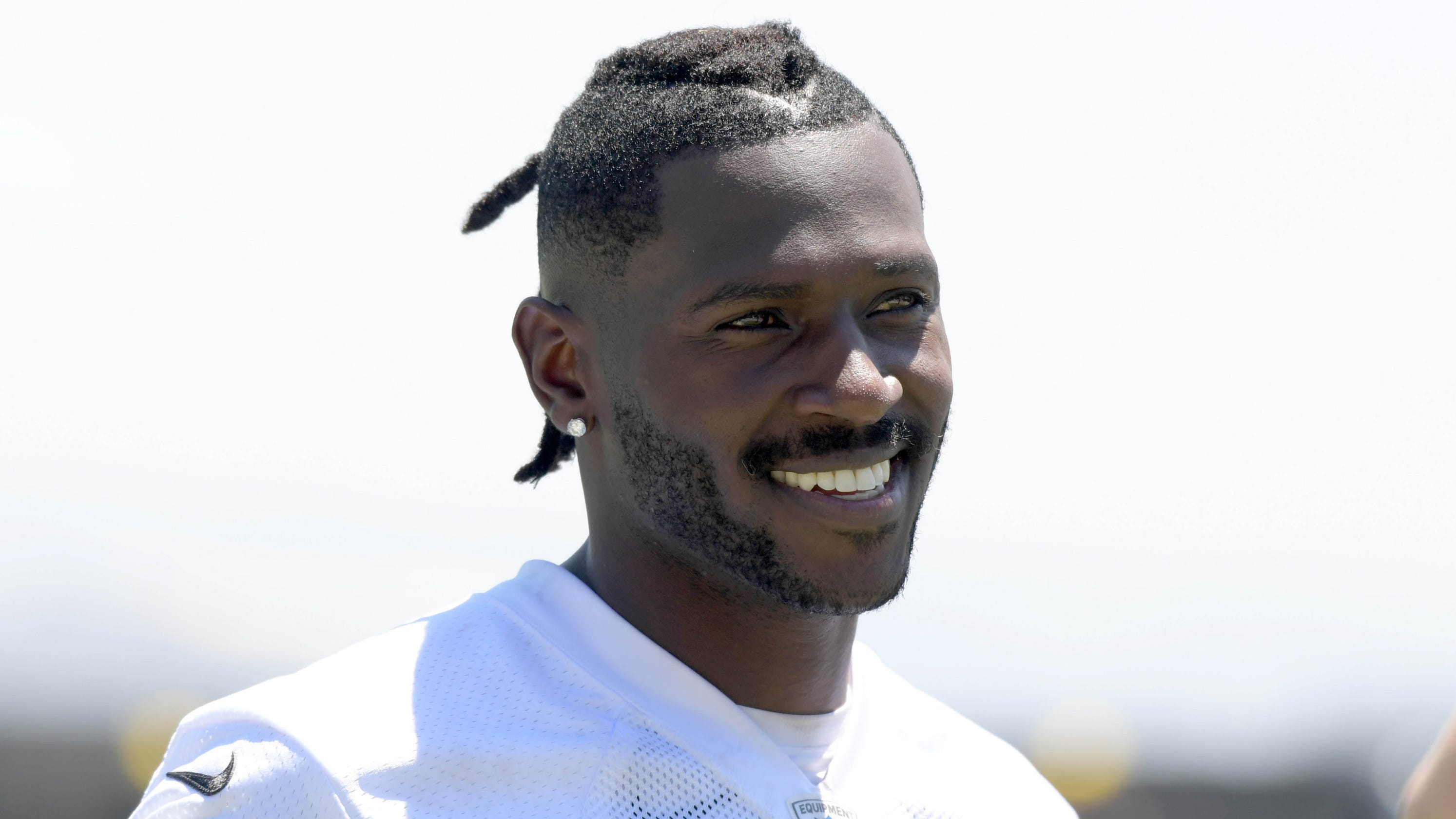 NFL Antonio Brown New England Patriots