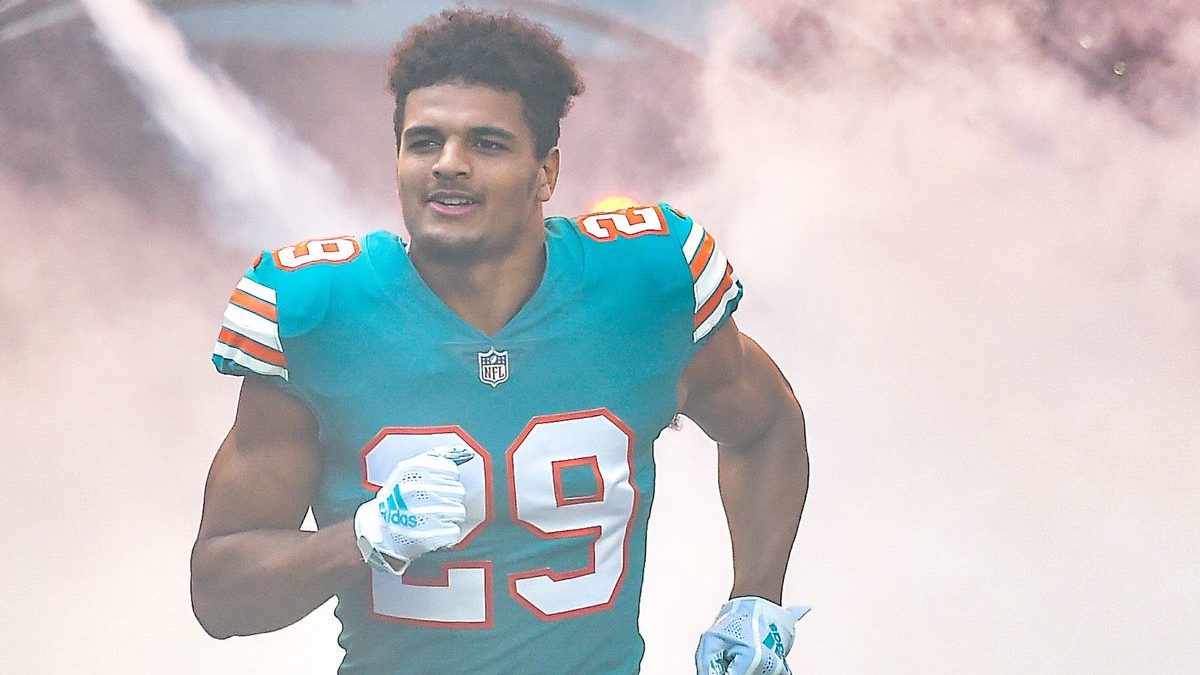 NFL Dolphins Safety Minkah Fitzpatrick Deals Eagles Chiefs Giants Steelers