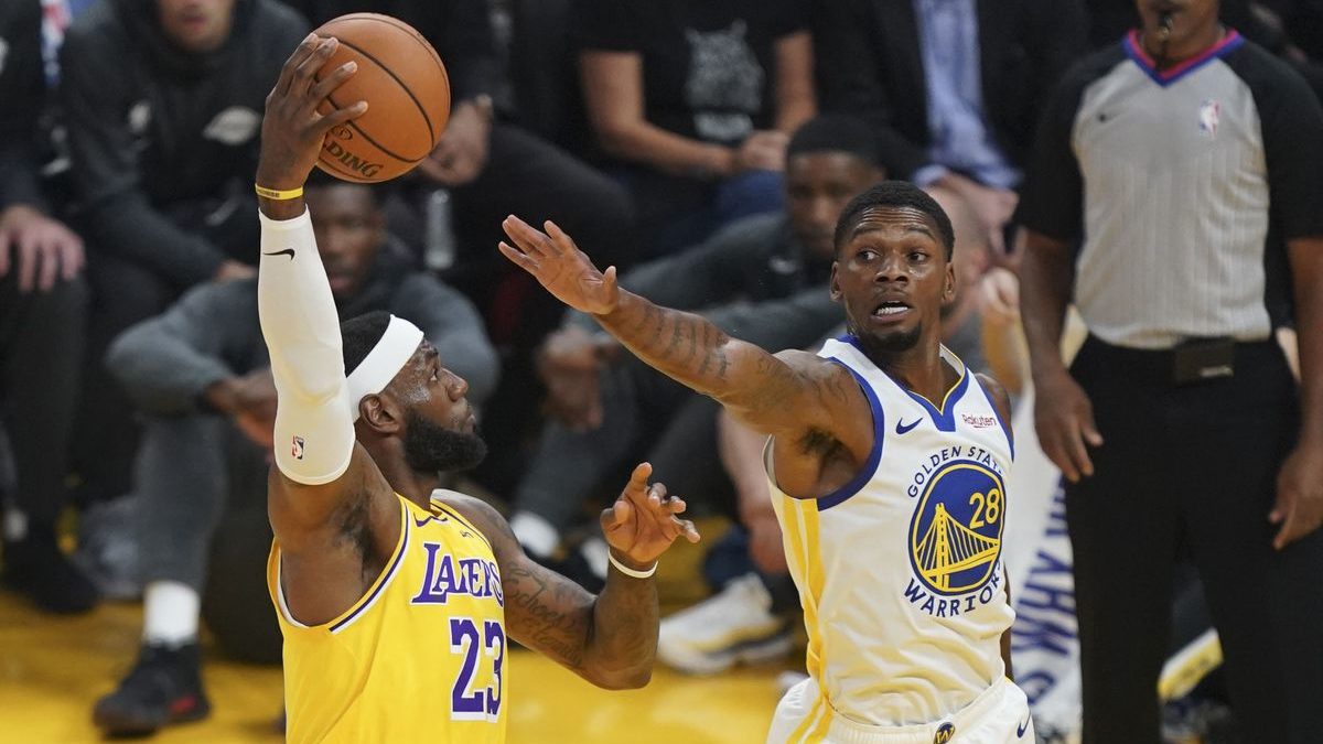 Warriors Trade Options for Alfonzo McKinnie and Marquese Chriss after the Lakers Loss