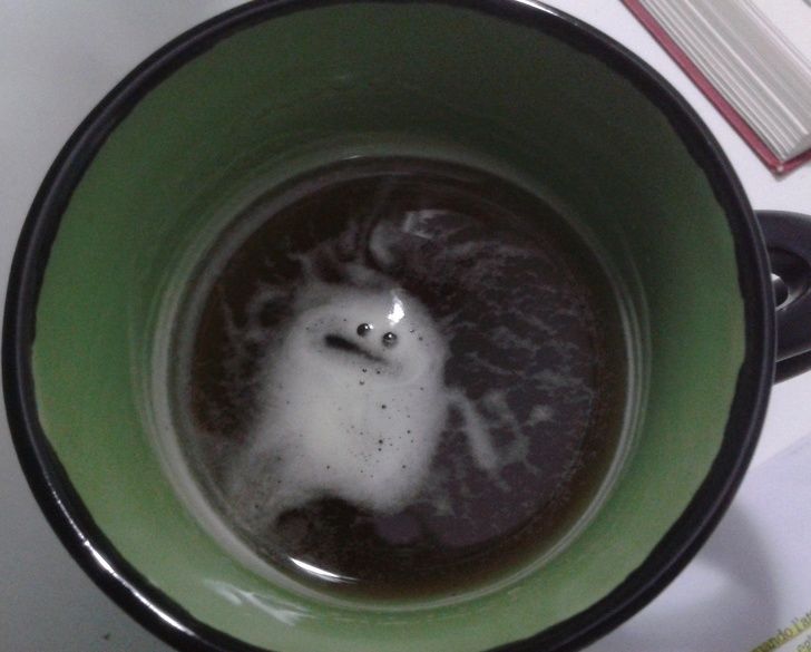 The little ghost I found in my tea seems a bit disappointed