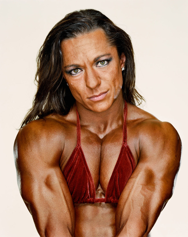Female Bodybuilding: Beware! I'll smash you.