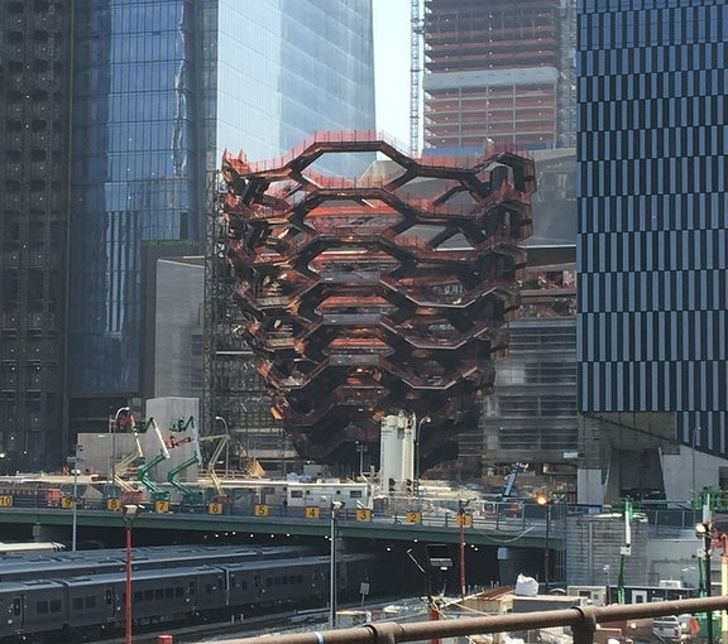 "What type of construction in ' New York 'is this?" on internet