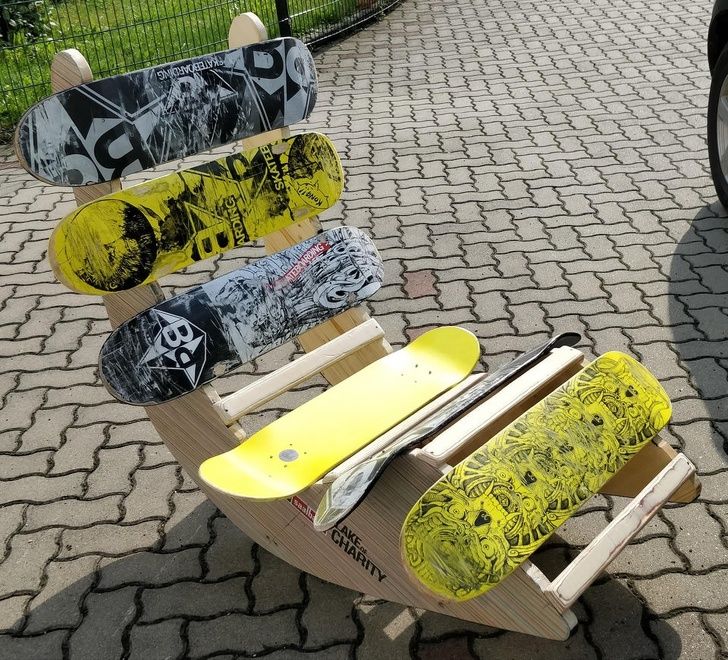 Transforming Old Objects: I made a chair with my old skateboards and donated it to a charity event!