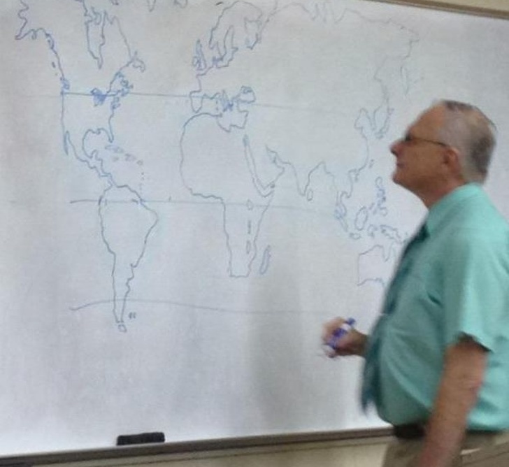 He didn't have a map, so he drew it himself! The teachers have a great level of dedication!