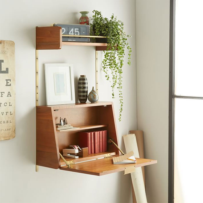 Shelf That Works As A Small Computer Table