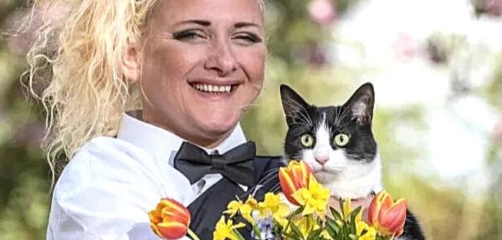 post showing a woman and cat's marriage