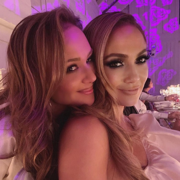 Jennifer Lopez and Leah Remini