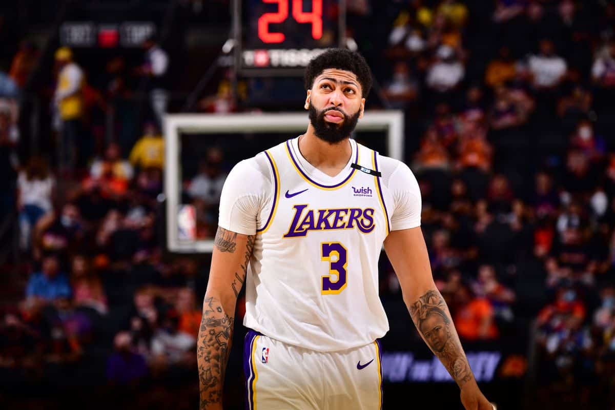 Anthony Davis NBA trade deal injury LA Lakers