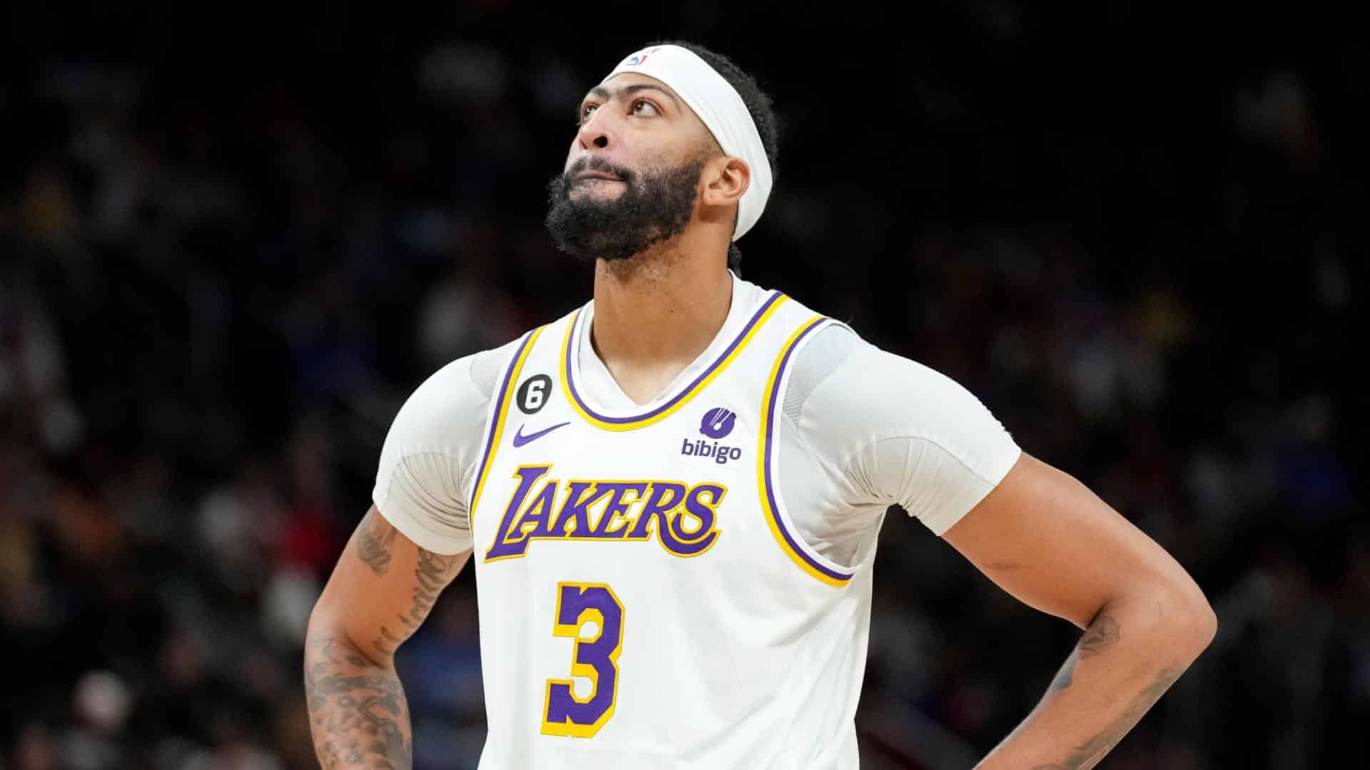 Anthony Davis NBA trade deal injury LA Lakers