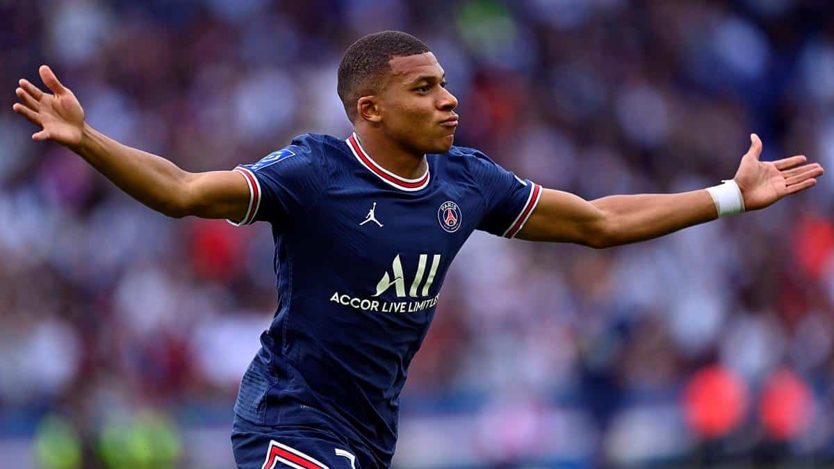 Mbappe PSG transfer record France