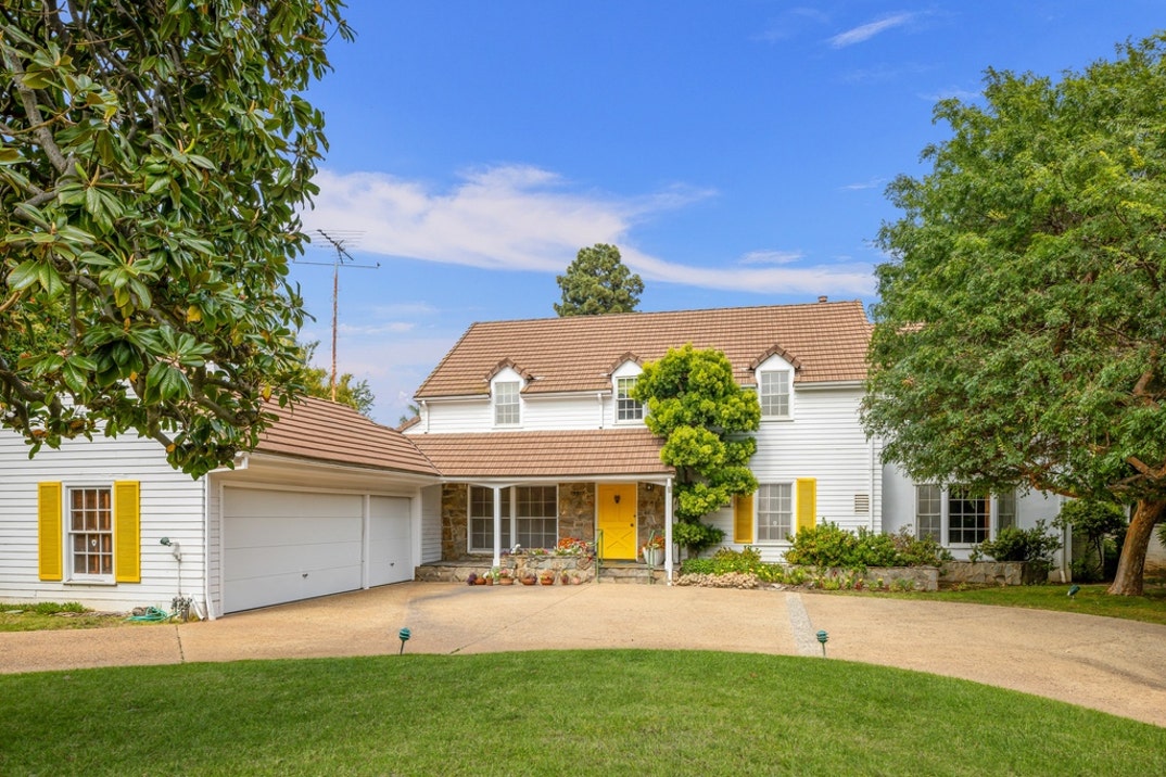 Betty White's Longtime Los Angeles Residence