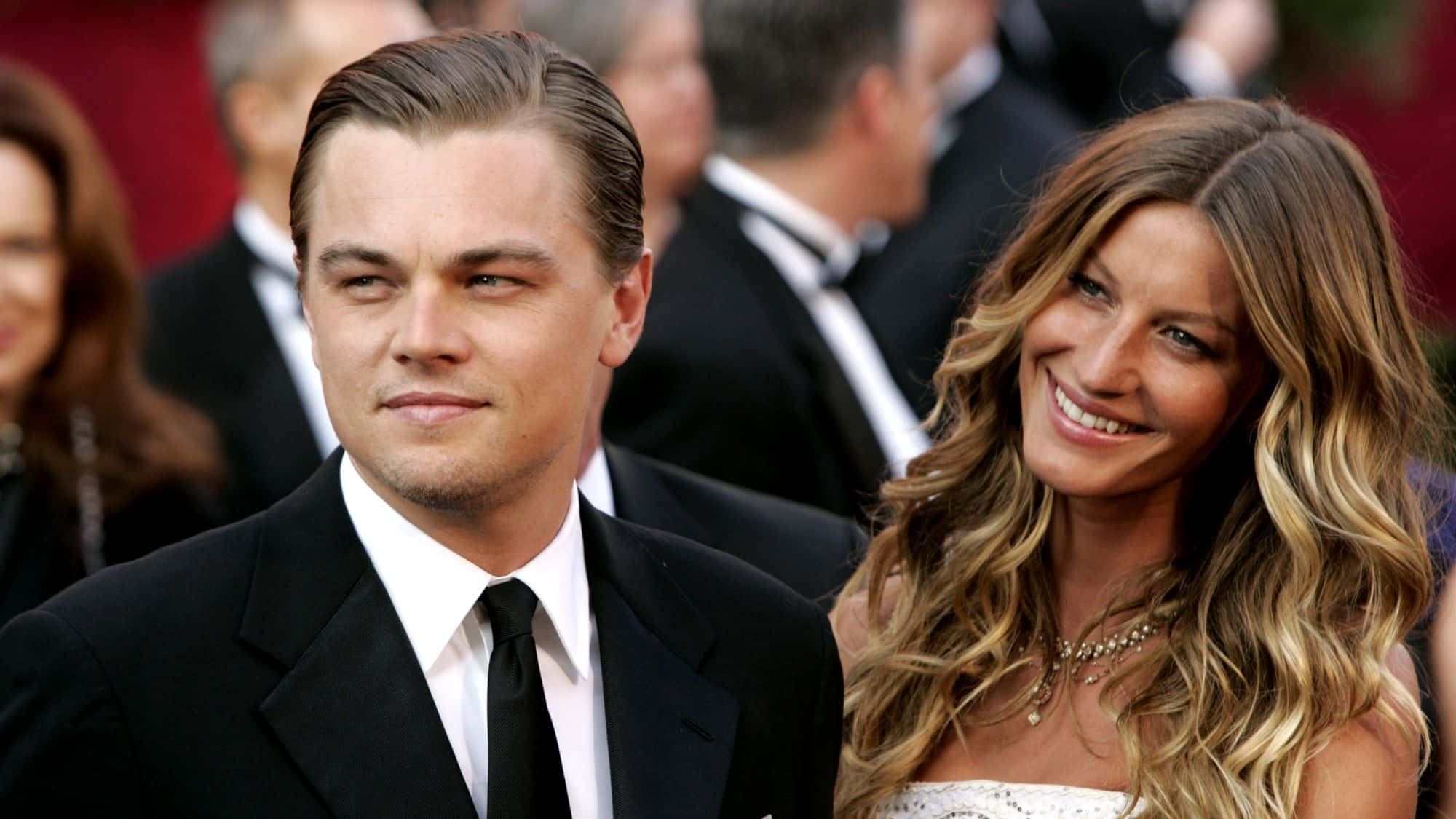 “I had to be the aggressor”: Amy Adams Talks About Ki*s Scene With Leonardo DiCaprio in Iconic $352M Movie
