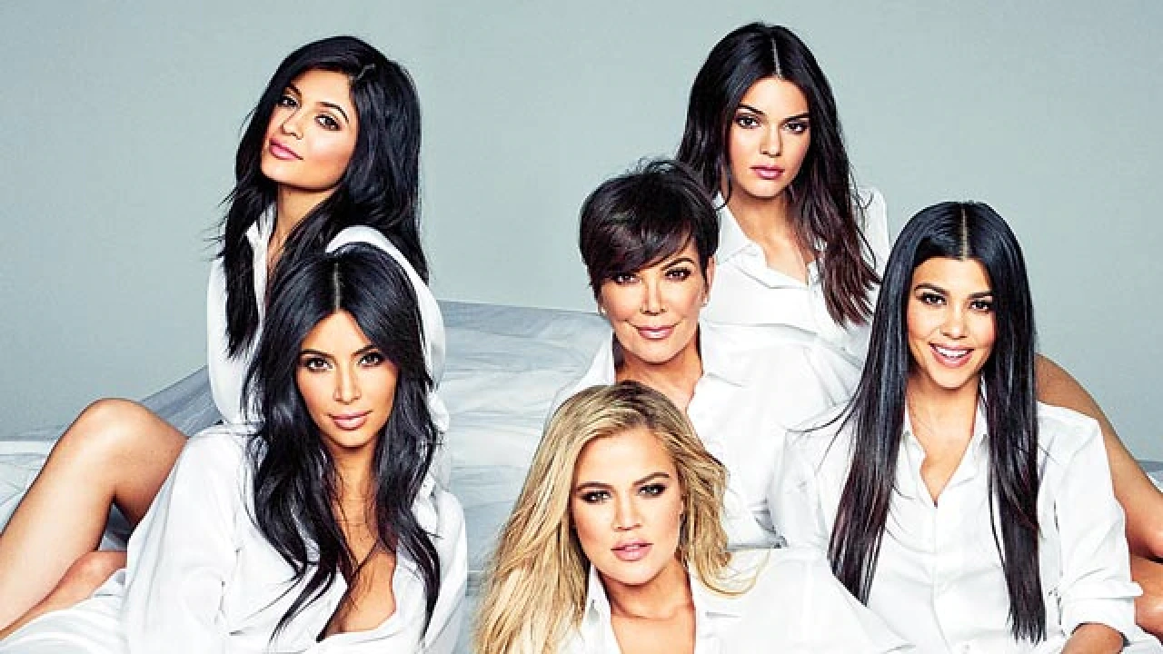 The Kardashians Season 3 Episode 1 Release date