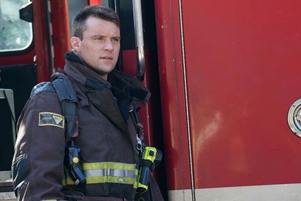 Chicago Fire Fans Not Happy With Taylor Kinney's Severide