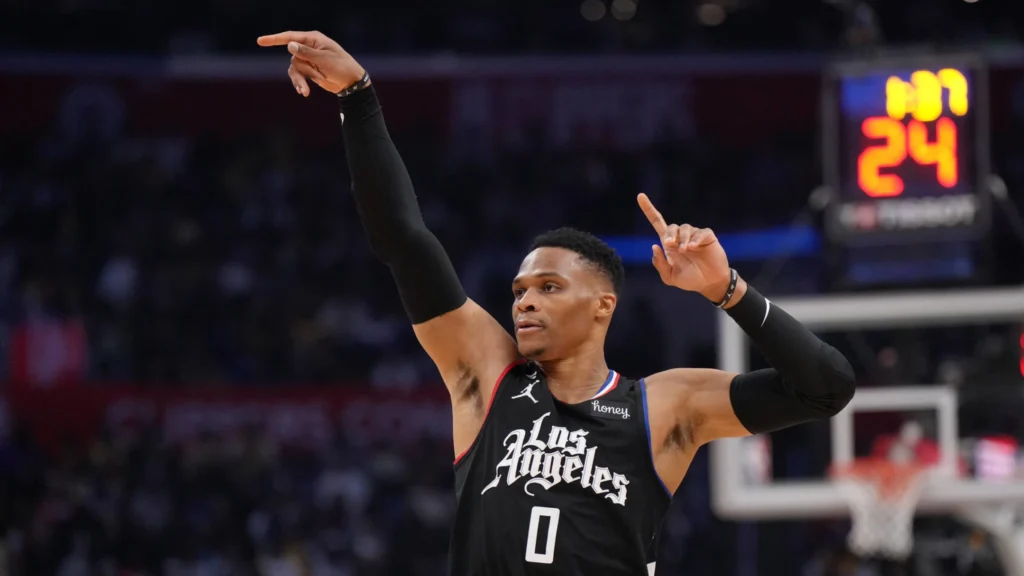  Clippers desperate to re-sign Russell Westbrook