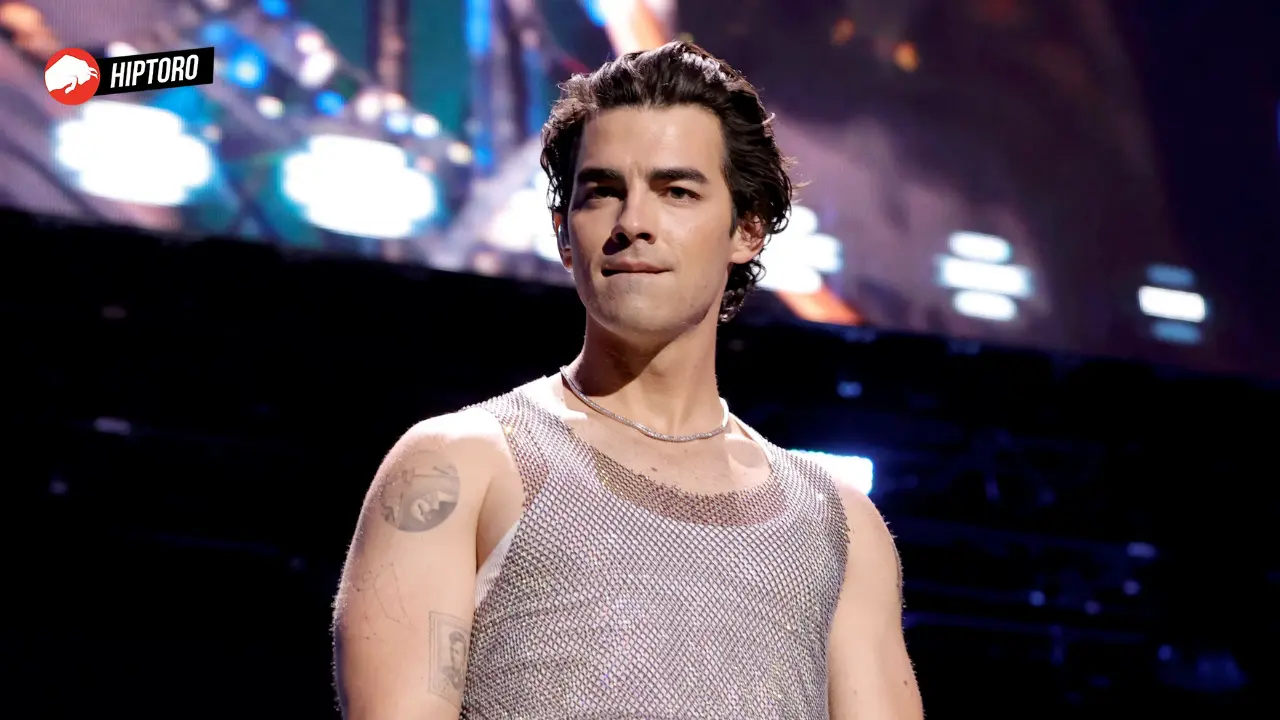 Joe Jonas Reveals Embarrassing On-Stage Moment