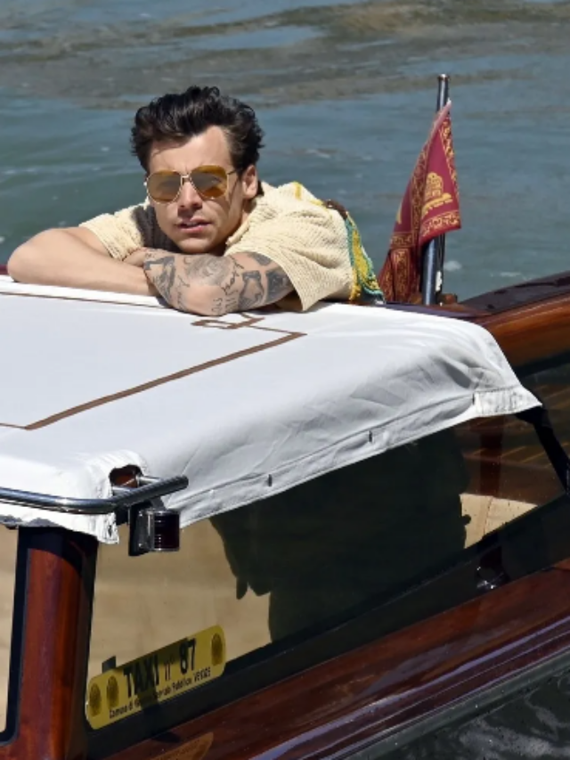 Harry Styles' Italian Boating Adventure