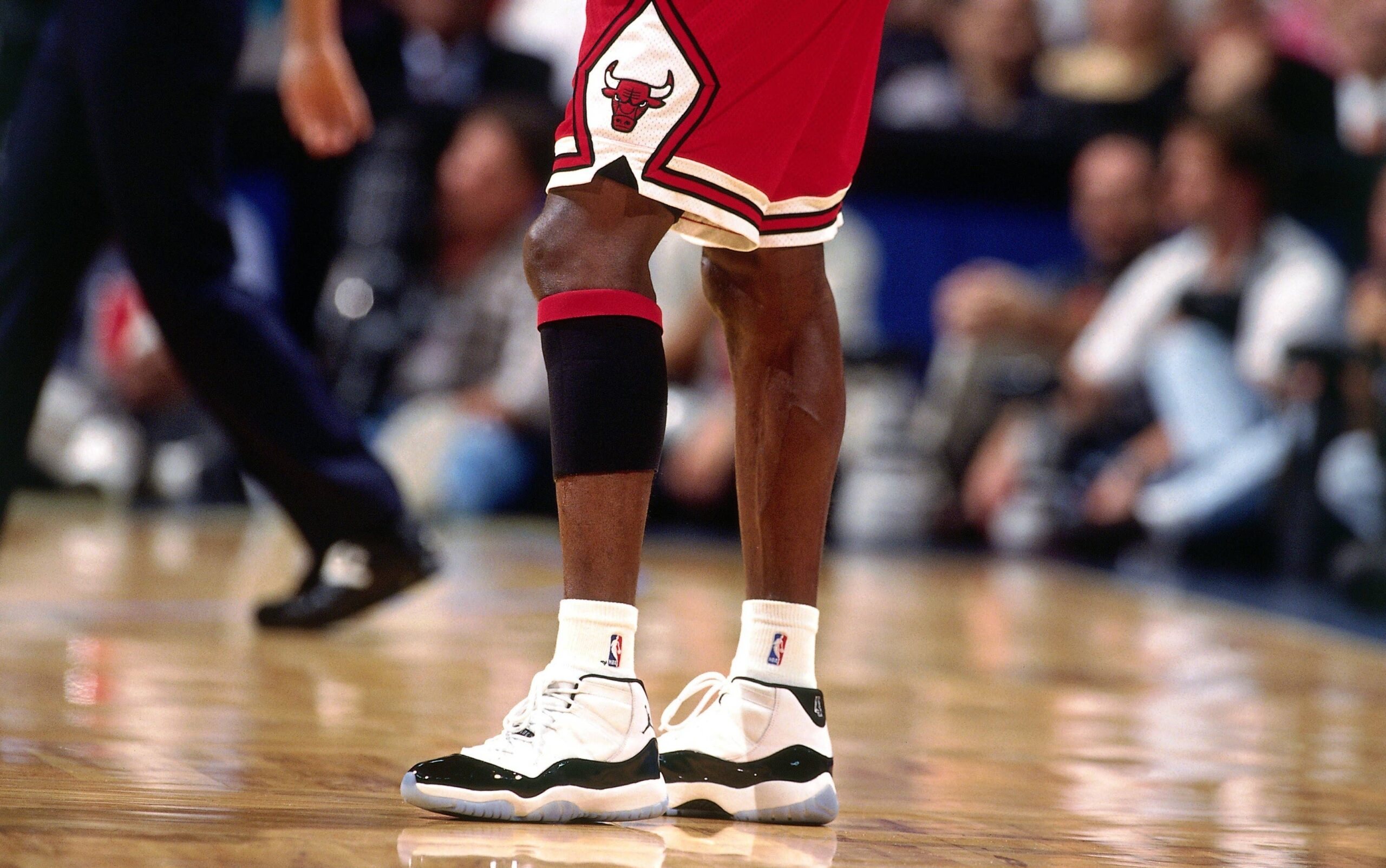 How much does Nike still pay Michael Jordan? What was MJ's Original deal in 1984?