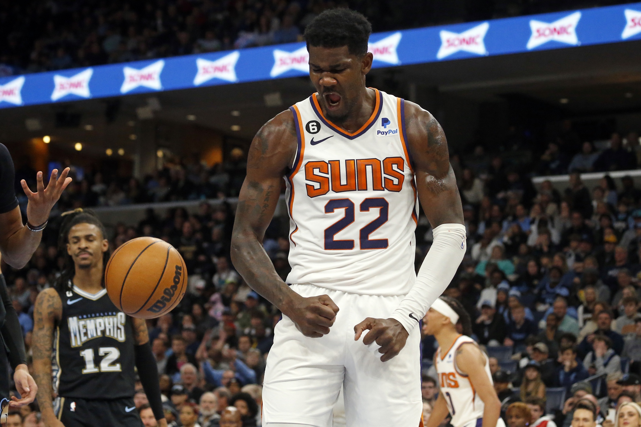  Los Angeles Lakers to Acquire Phoenix Suns' DeAndre Ayton in Bold Proposal