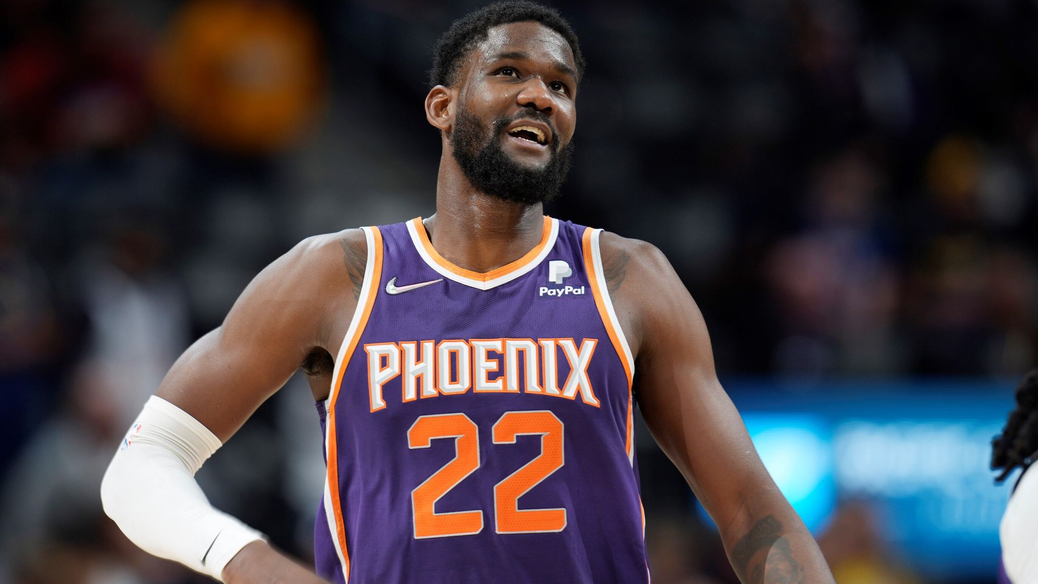 San Antonio Spurs Eyeing Phoenix Suns' Deandre Ayton in Bold Proposal