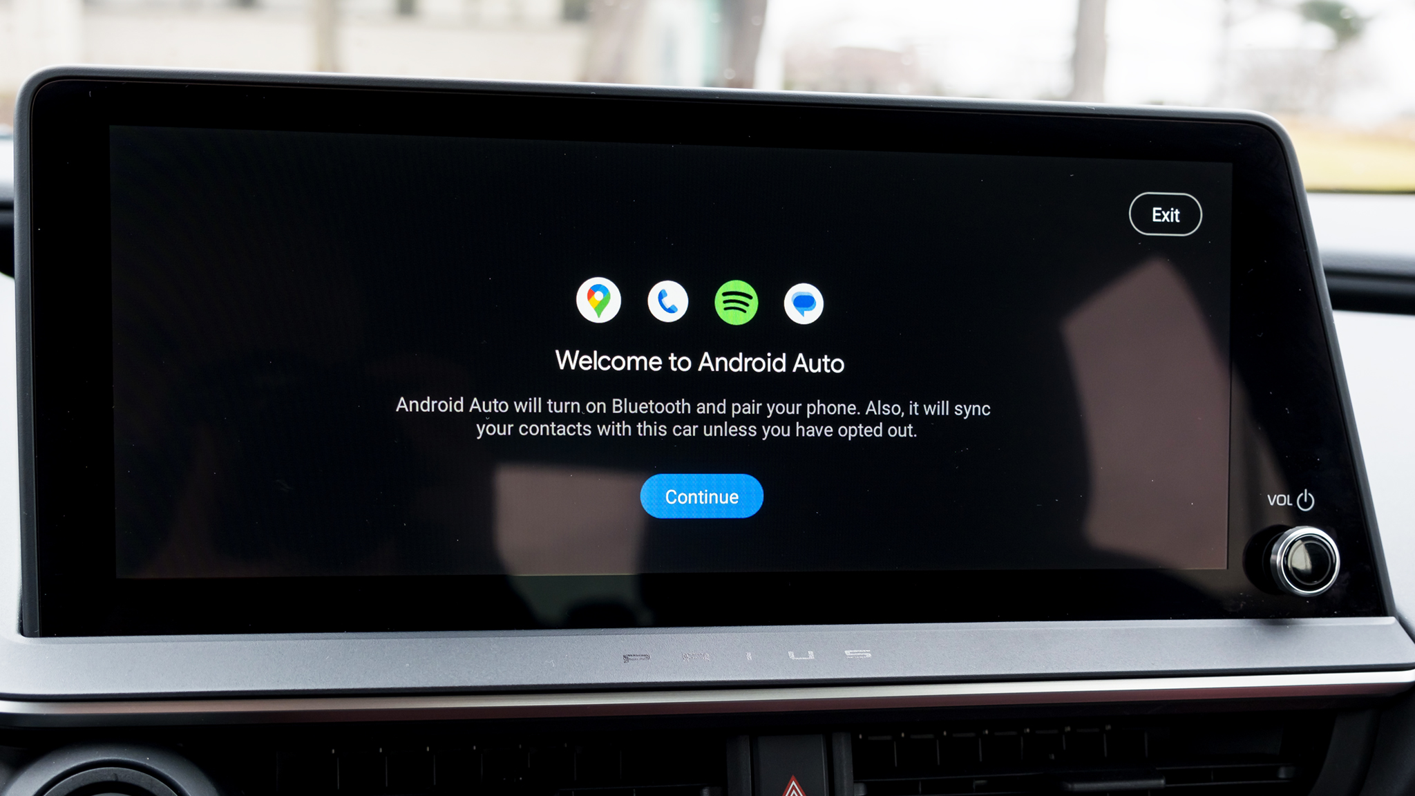 There is a multitude of things you can do with Android Auto