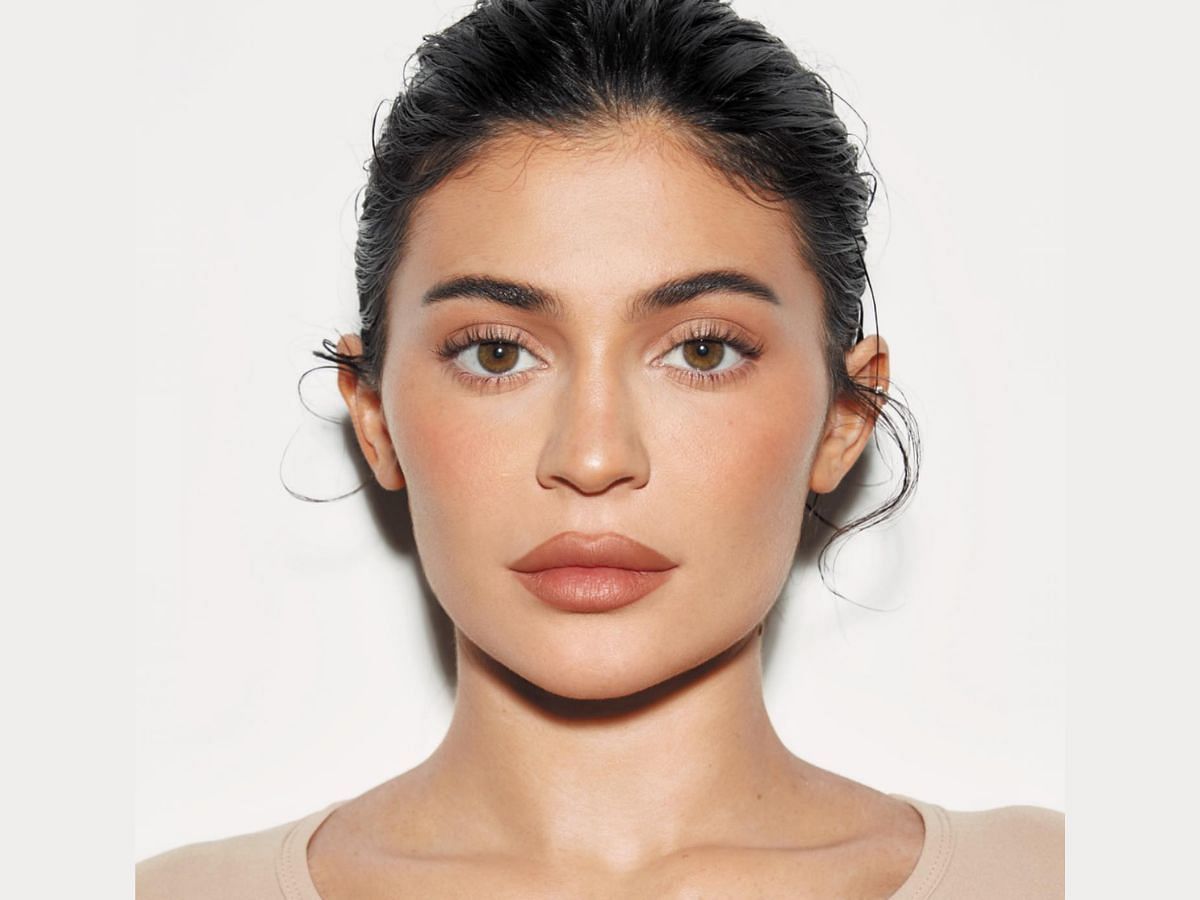 Kylie Jenner Drops Stunning New Concealer Look: Why Everyone's Talking About It