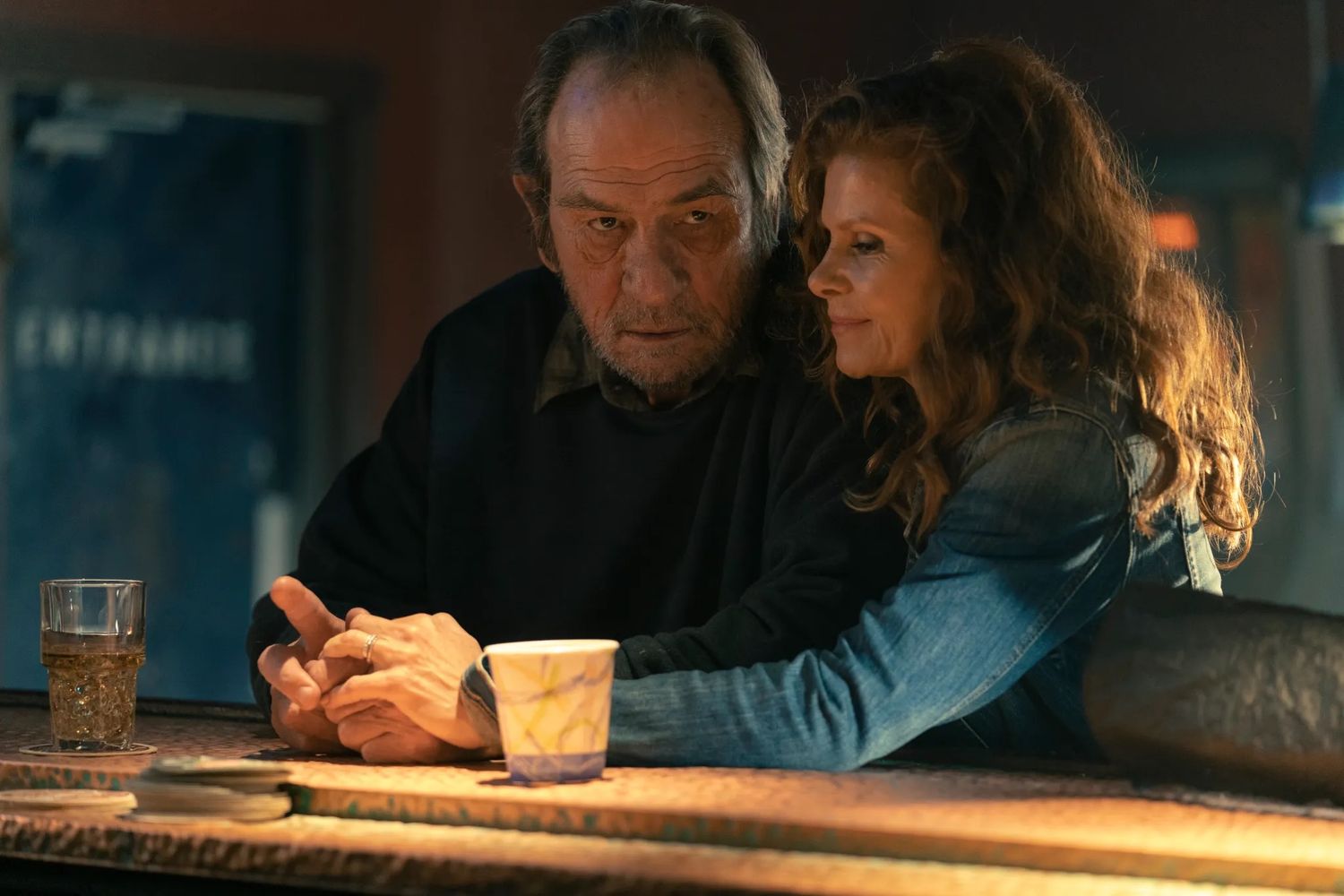 First Glimpse: Tommy Lee Jones and Jenna Ortega's Thrilling Boston Drama at Toronto Festival