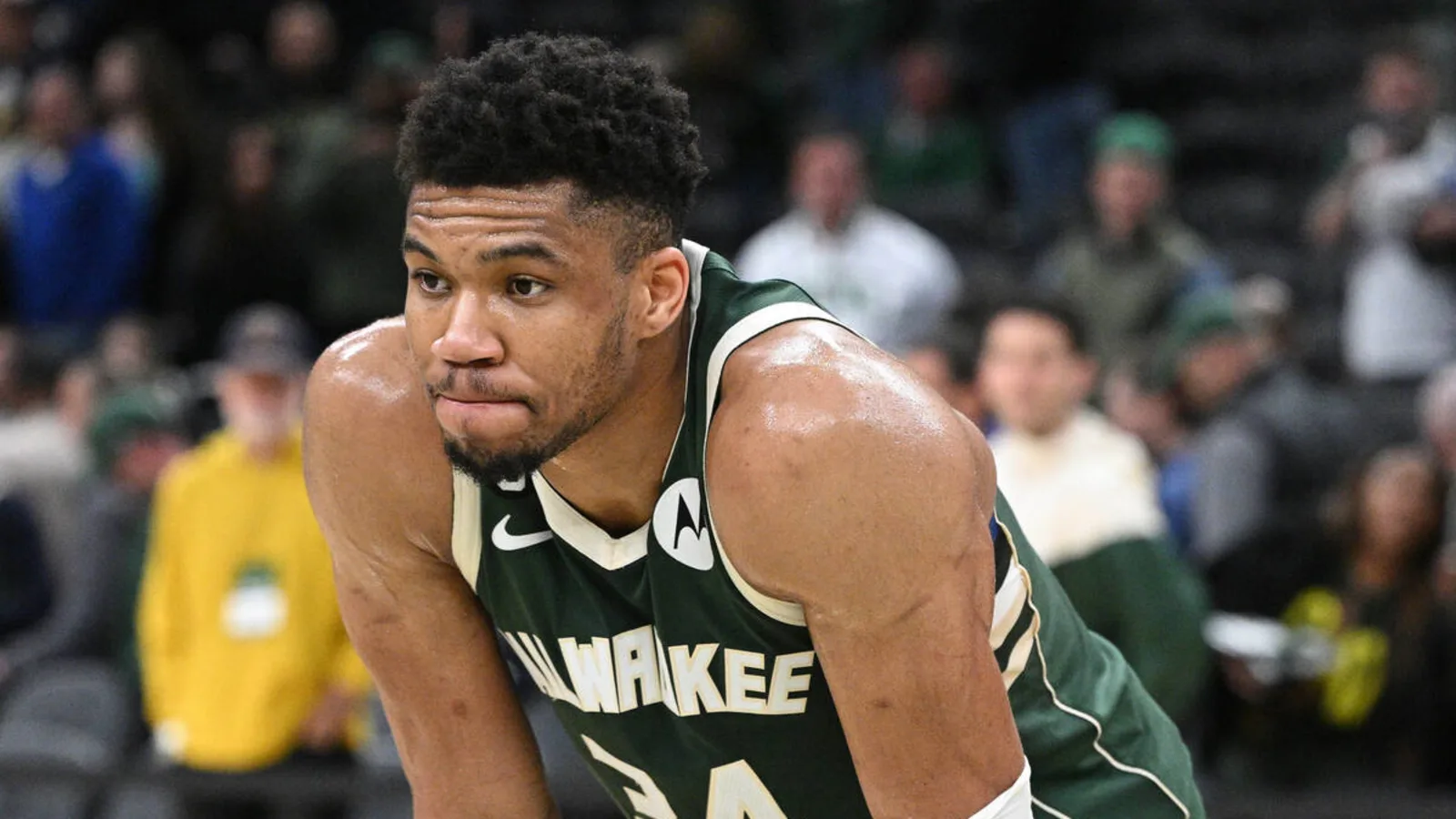 San Antonio Spurs to Acquire Giannis Antetokounmpo from Milwaukee Bucks in Mega Trade Proposal