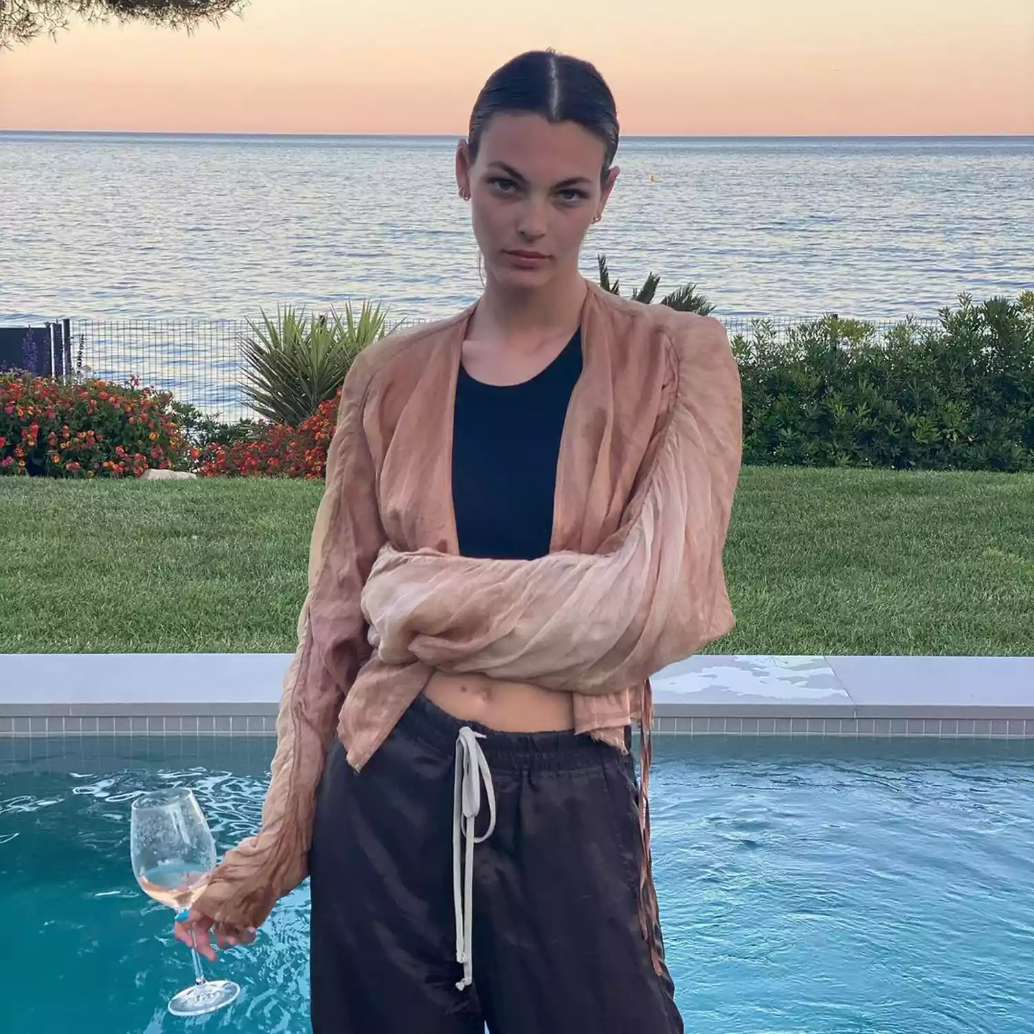 Leonardo DiCaprio's New Flame: Dive into Vittoria Ceretti's Glam World & Close Bond with Fashion Icon