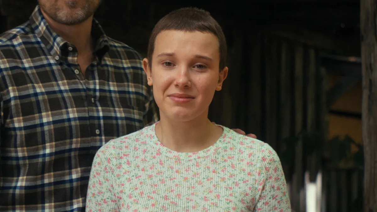 Millie Bobby Brown Shares Heartwarming Dance with Security Guard at Taylor Swift's Concert: A Behind-the-Scenes Look