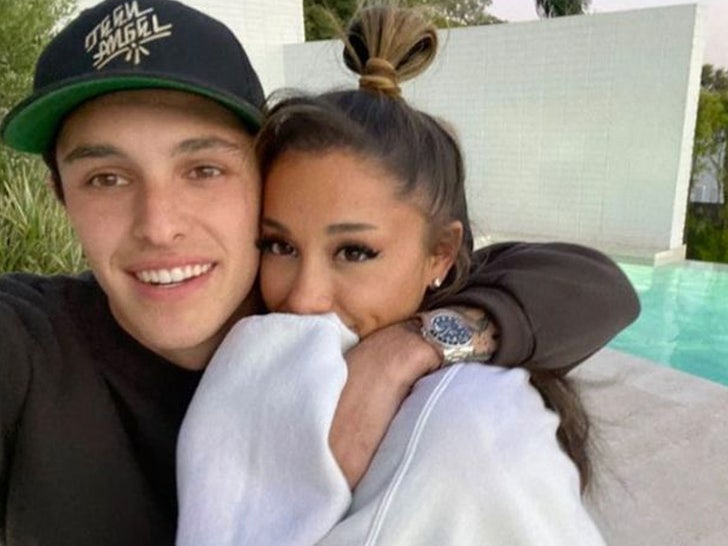 Ariana Grande's Quick Divorce Settlement: Inside Her Amicable Split with Dalton Gomez