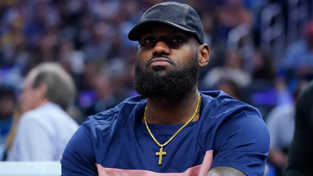 LeBron James Cheers on as Son Bronny Bravely Battles Back to Basketball After Heart Surgery at USC