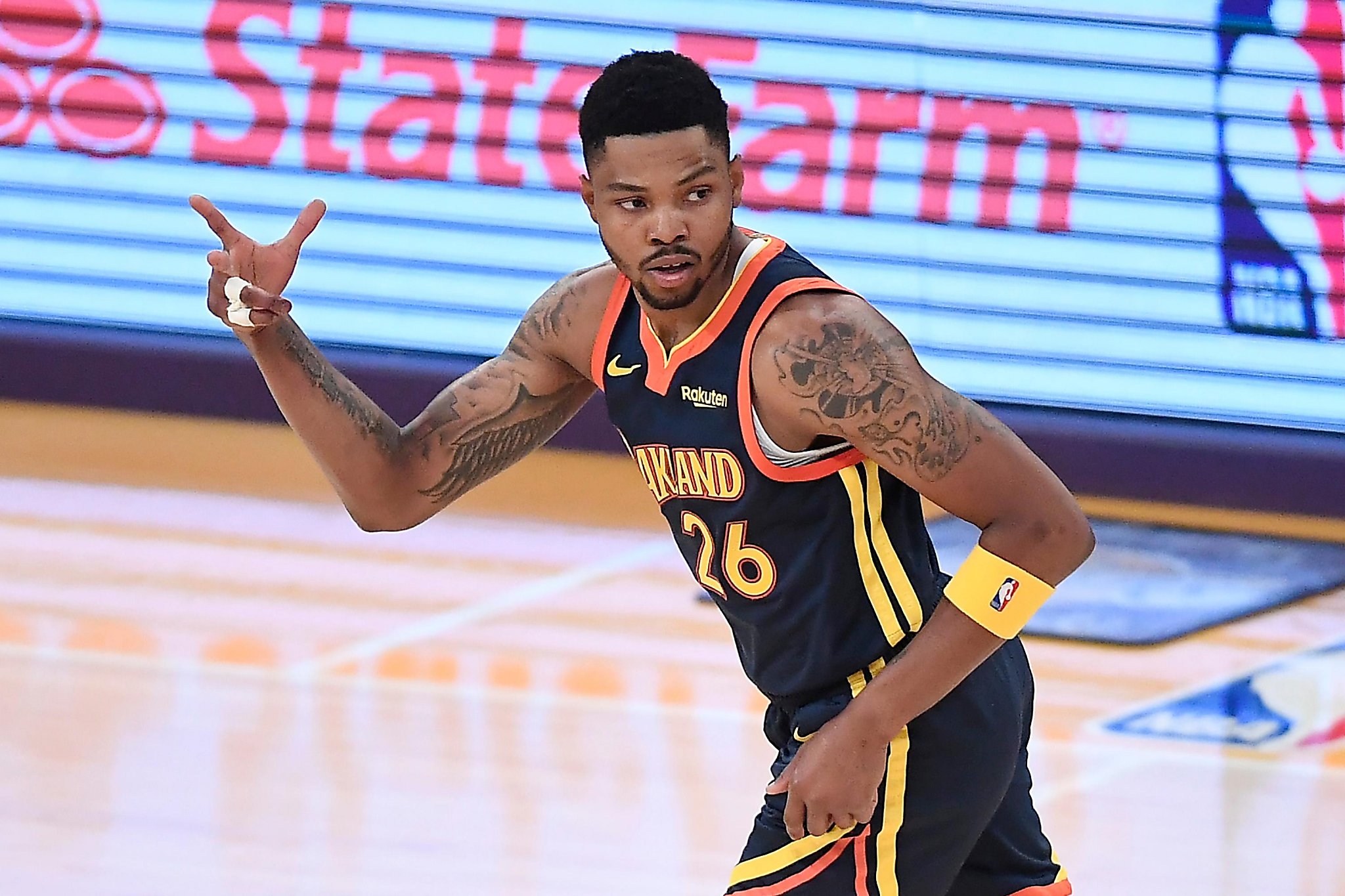 NBA News Could Golden State Warriors Reunite with Old Favorites Top 5 Players Warriors Could Target in the Free Agency Trade - Kent Bazemore