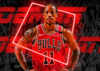 DeMar DeRozan Keeping Chicago Bulls in Suspense, Extension Decision Still Pending