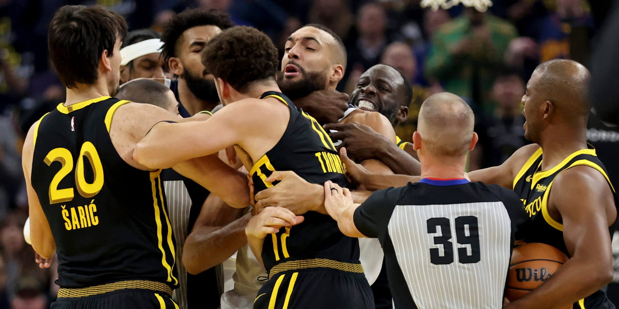 Draymond Green grabbing Rudy Gobert