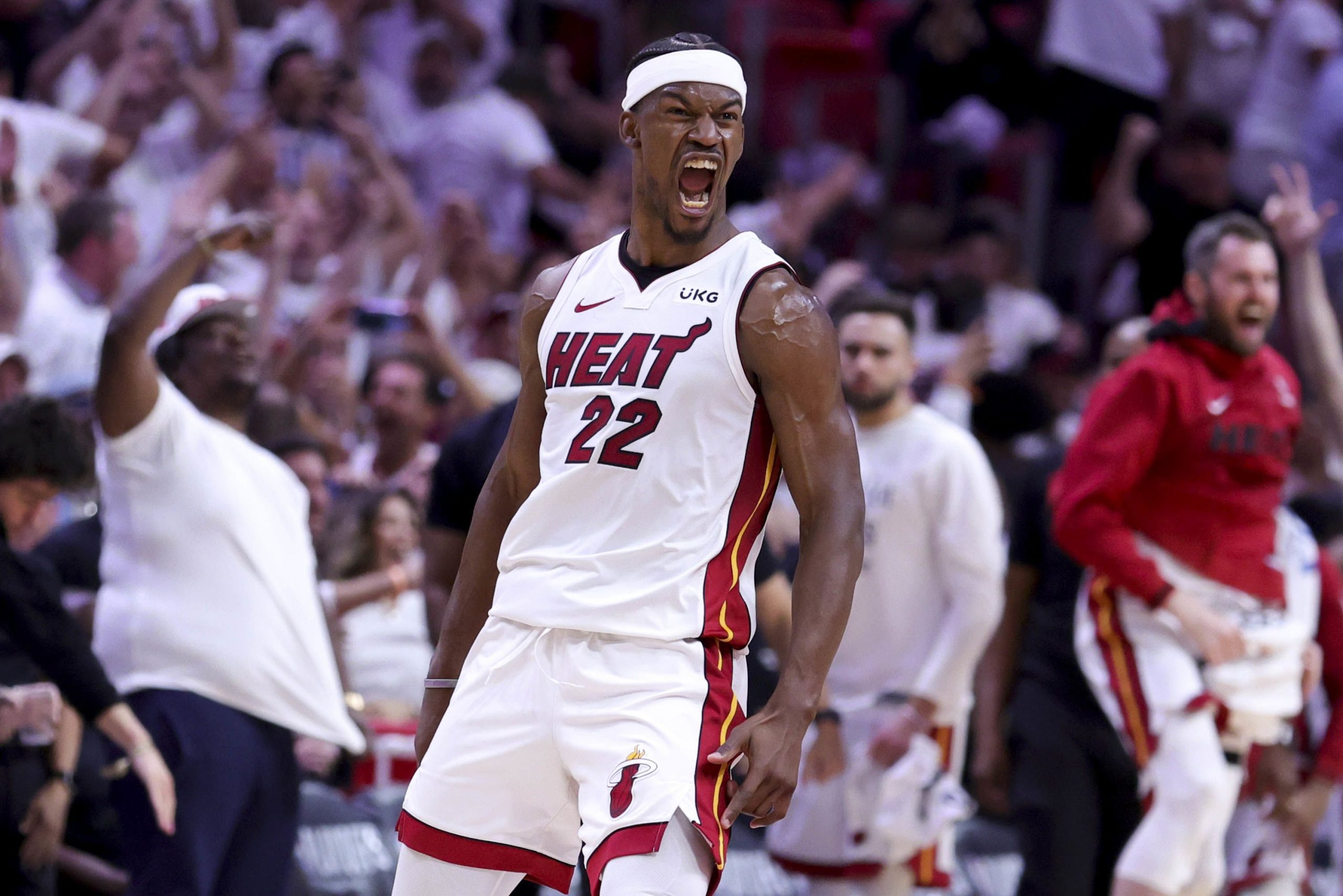 Heat's Winning Streak Hits 6: How Butler's 32-Point Game and Team Effort Are Shaking Up the NBA East