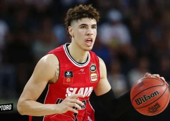 LaMelo Ball's Injury A Blow to Charlotte Hornets' Aspirations4