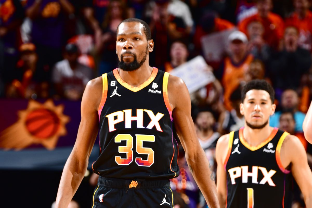 Phoenix Suns' Struggle: Will Durant's Magic Overcome Early Season Injuries and Turnaround the Team's Fortunes?