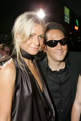 Rob Schneider, Helena Schneider