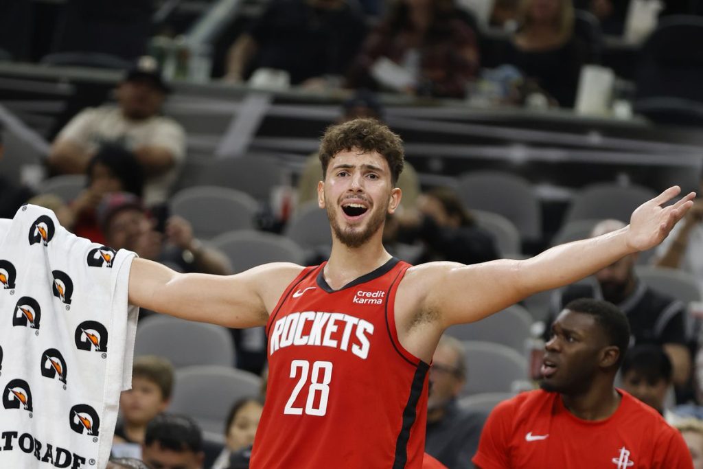 NBA's Rising Star Alperen Sengun Injury Concerns After Rockets vs LA